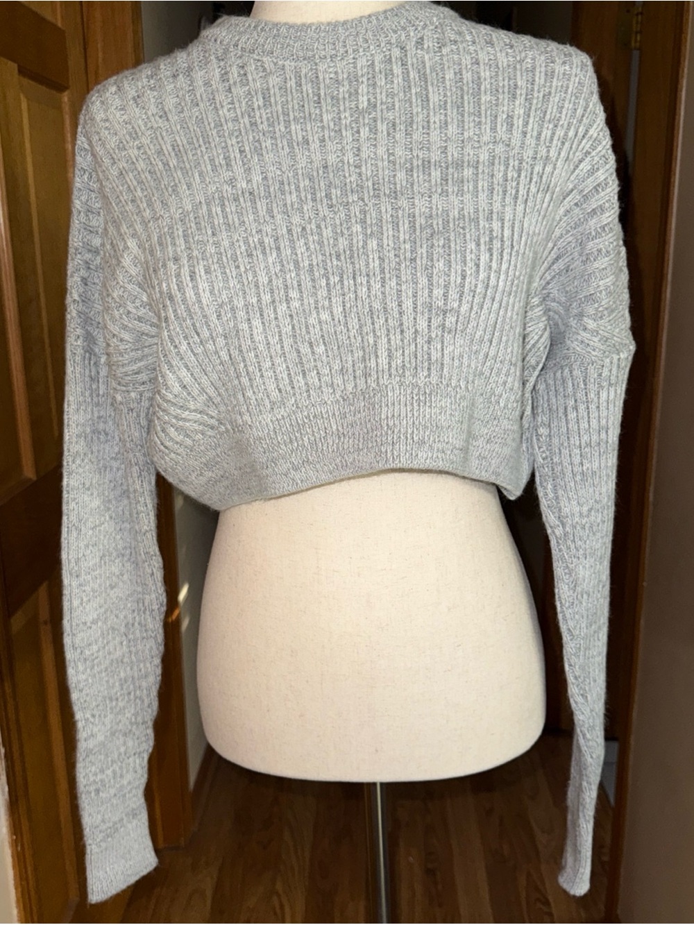 Urban Outfitters Light Gray Ribbed Cropped Crewneck Sweater